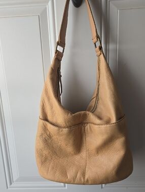 American Leather Co. Everyday Soft Tan/Butter Leather Shoulder Bag.
